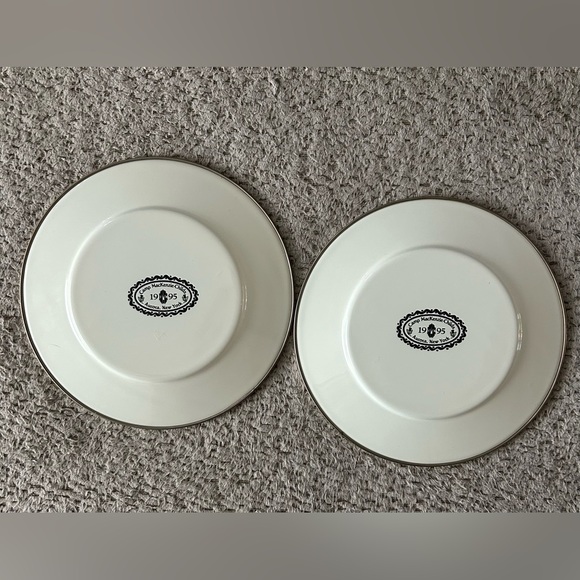 MacKenzie-Childs Courtly Check® plates, set of 2 - Picture 4 of 4